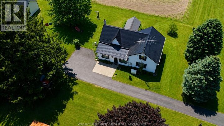 Property Photo: 226 Norfolk County Road 28 ON N0E 1G0