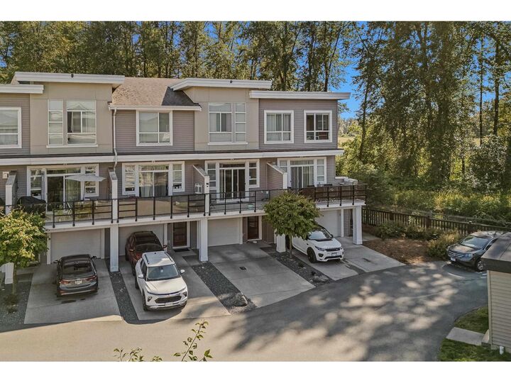 Photo de la propriété: 8413 Midtown Way 9 BC V2P 0G7