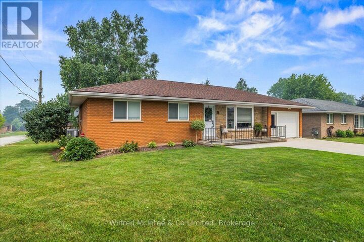 Property Photo: 9 Dietz Street ON N0G 2J0