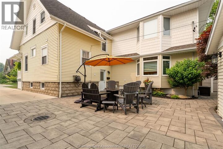 Property Photo: 15 Ellwood Avenue ON N7M 3K2