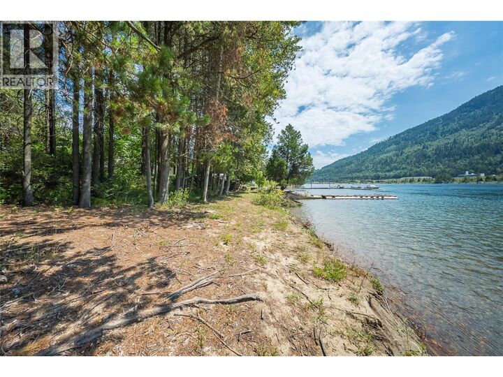 Property Photo: 3824 Broadwater Road BC V0G 1X0