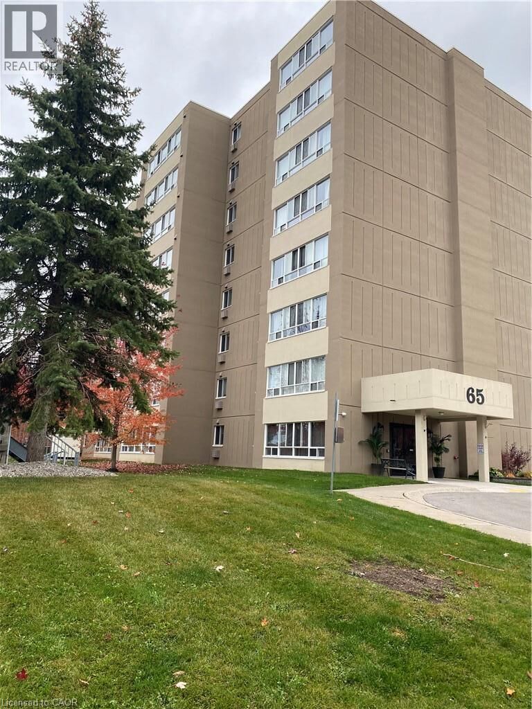 Property Photo: 65 Highland Crescent 201 ON N2M 5M8