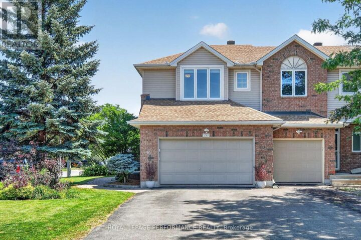 Property Photo: 990 Lucille Way ON K4A 4J2