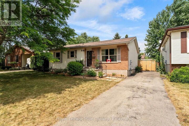 Property Photo: 220 Greenwood Drive ON N5A 7M9