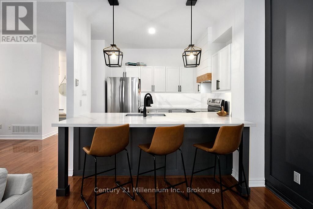 Property Photo: 110 Napier Street West 28 ON N0H 2P0