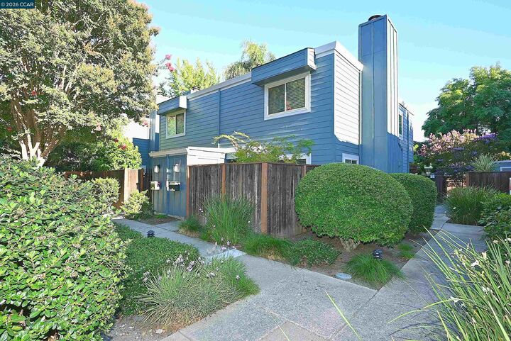 Property Photo:  1290 Honey Trail  CA 94597 