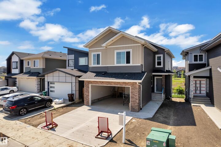 Property Photo: 8 Eldridge Point(E) AB T8N 8C3