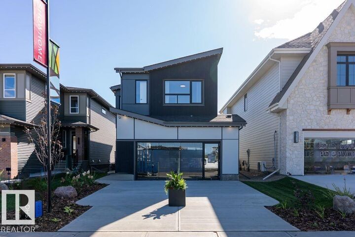 1562 Keswick Drive SW — photo 1