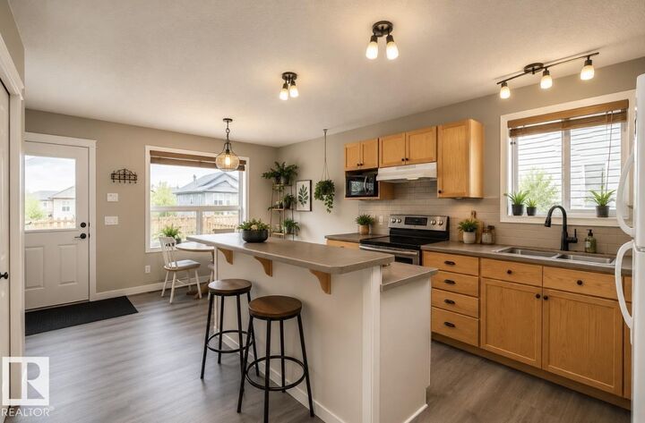 Property Photo: 17908 89 Street NW AB T5Z 0A6