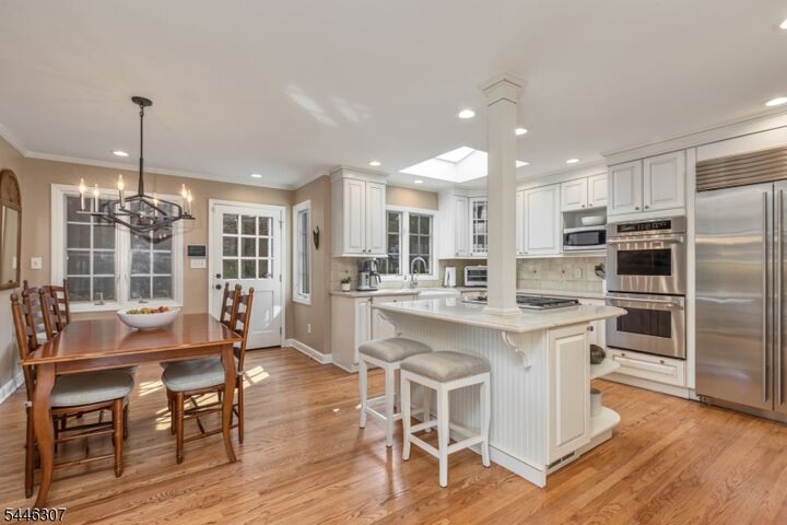 Property Photo:  567 Lawrence Ave  NJ 07090 