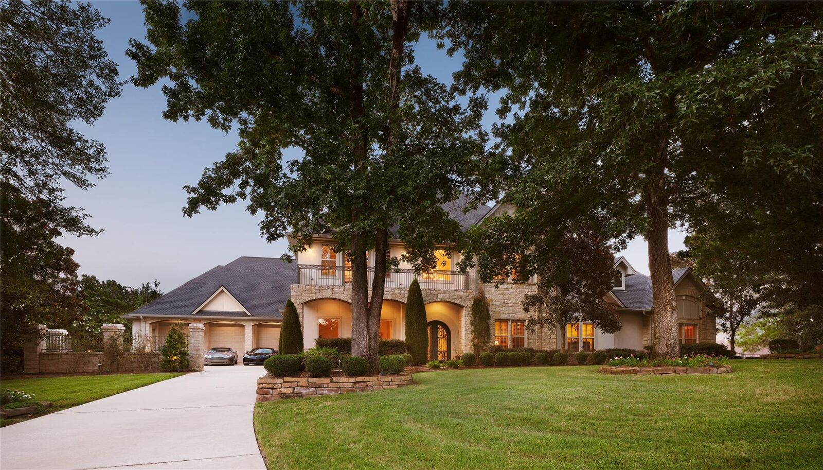 Property Photo:  6702 Star Ledge Court  TX 77389 