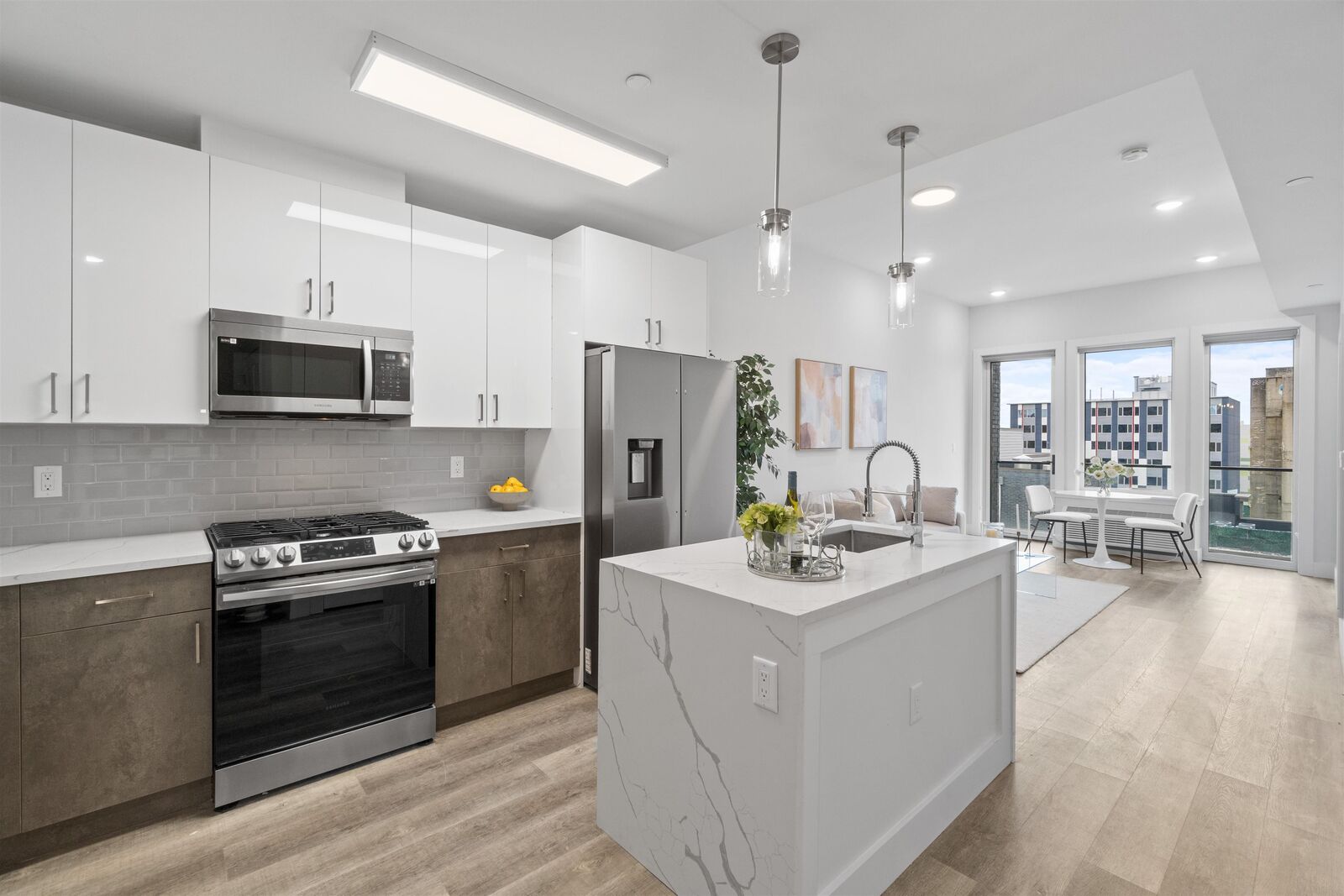 Property Photo: 412 Whiton St 707 NJ 07304