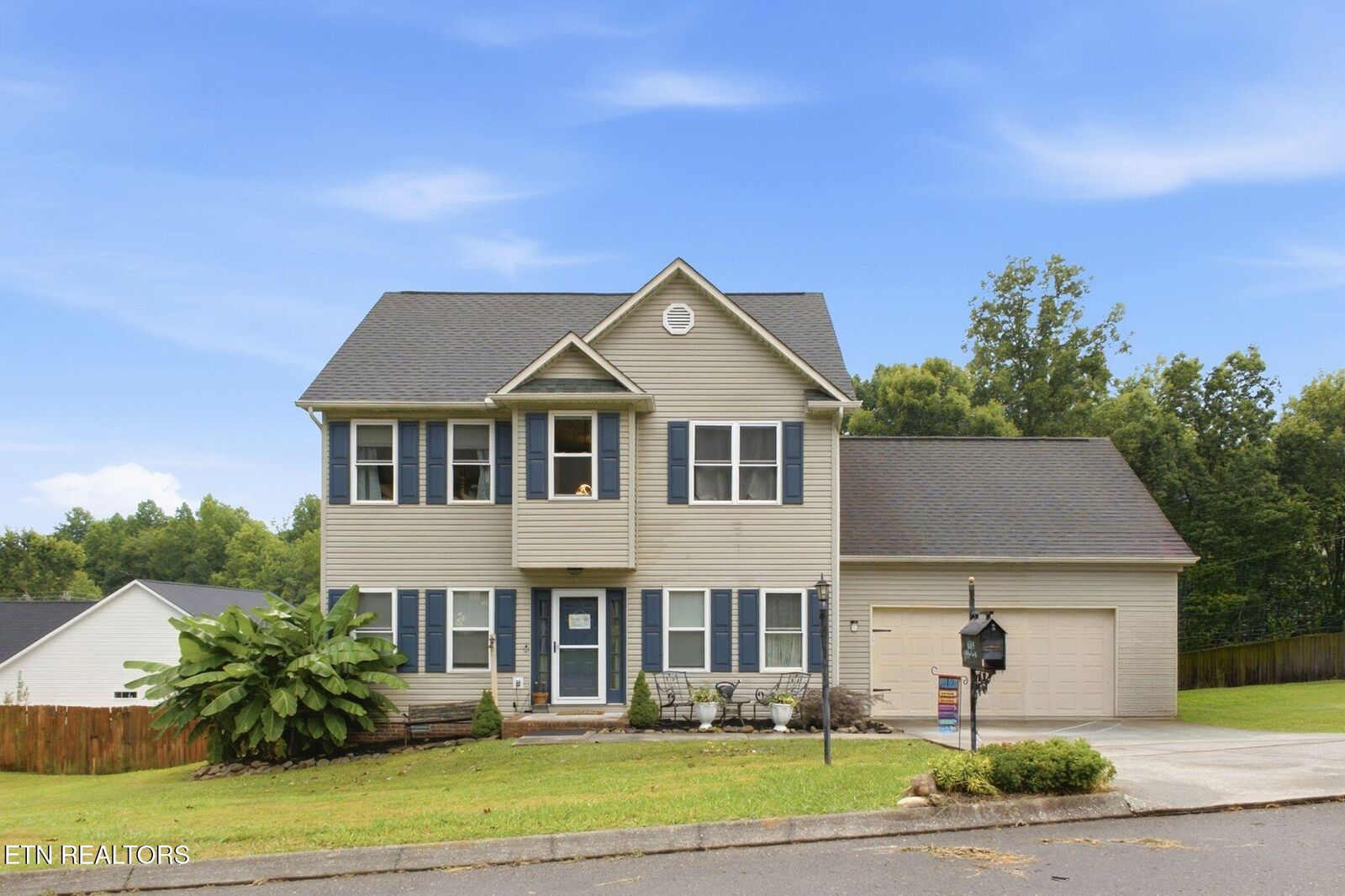 Property Photo: 6504 Ridge Run Drive TN 37921
