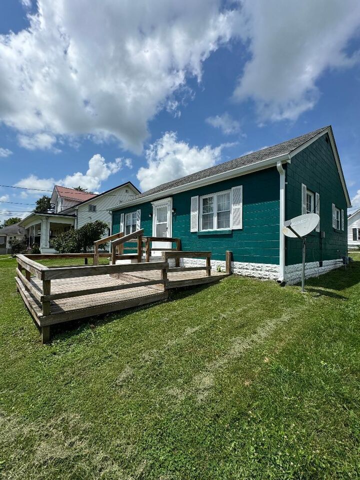 Property Photo: 449 Mooreland Avenue KY 40330