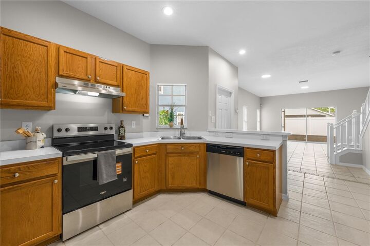 Property Photo: 12948 Kings Crossing Drive FL 33534