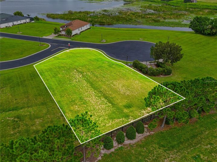 Property Photo:  103 Blazing Star Avenue  FL 33850 