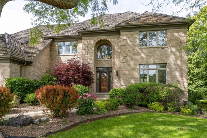 Property Photo: 5420 Belmont Court IL 60048