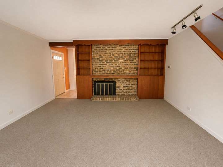 Property Photo:  8130 45th Place  IL 60534 