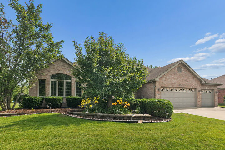 Property Photo:  10899 Swallow Tail Lane  IL 60423 
