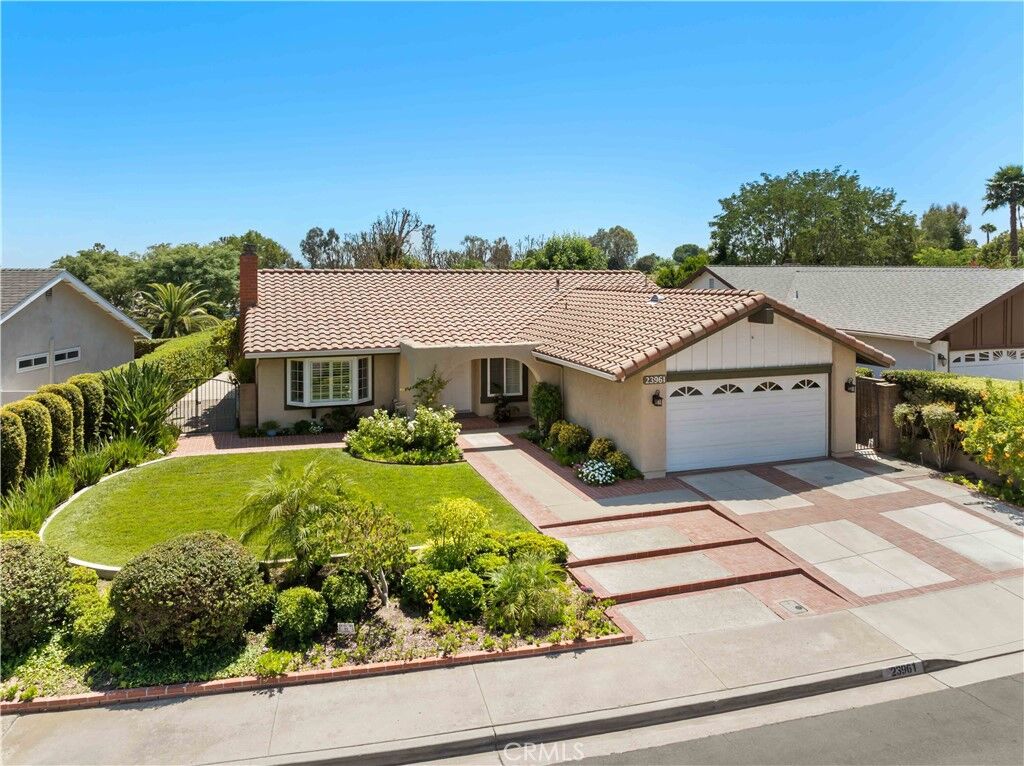 Property Photo: 23961 Juaneno CA 92691