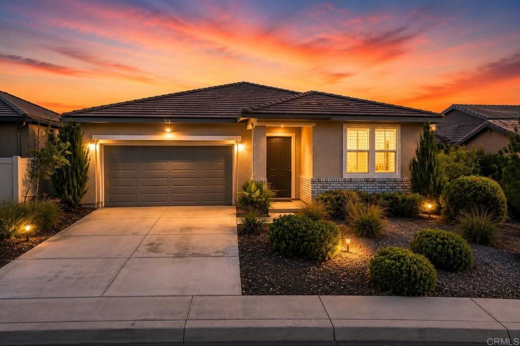 Property Photo:  30548 Gardner Lane  CA 92584 