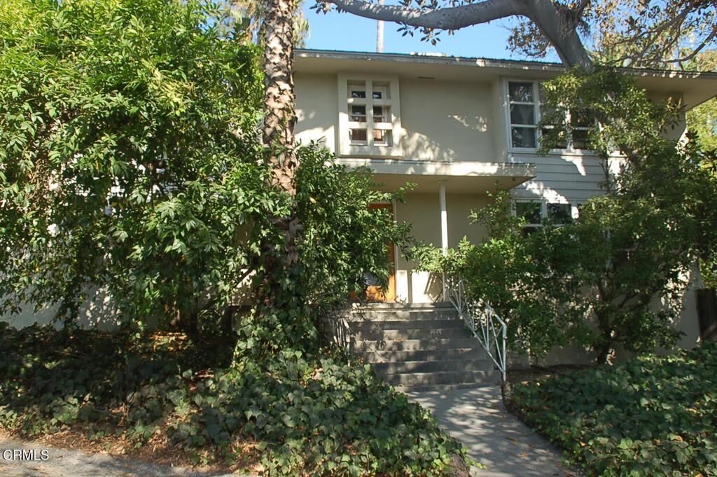 Property Photo: 1637 Raymond Hill Road CA 91030