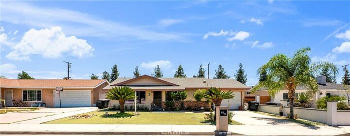Property Photo:  545 Jade  CA 92543 