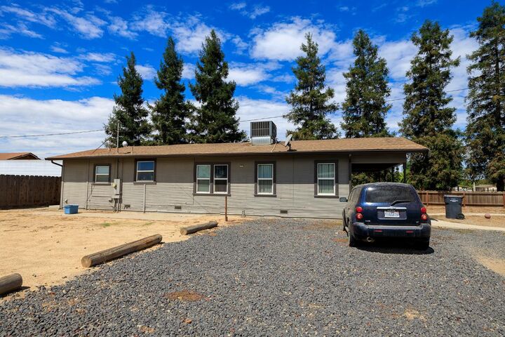 Property Photo: 1800 W Glenwood Avenue CA 95380