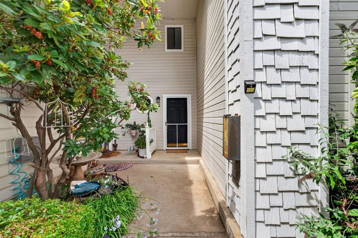 Property Photo:  2497 Merrychase Drive 6  CA 95682 