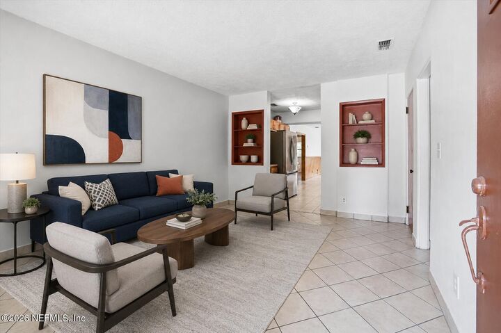 Property Photo:  6258 Spring Forest Circle  FL 32216 