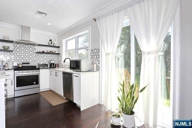 Property Photo:  27 West Street  NJ 07624 