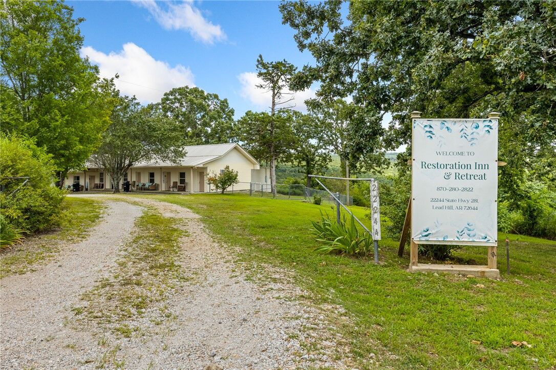 Property Photo: 22244 (Restoration Inn) Hwy 281 N AR 72644