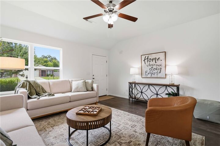 Property Photo: 7850 Bridgegate Avenue AR 72762