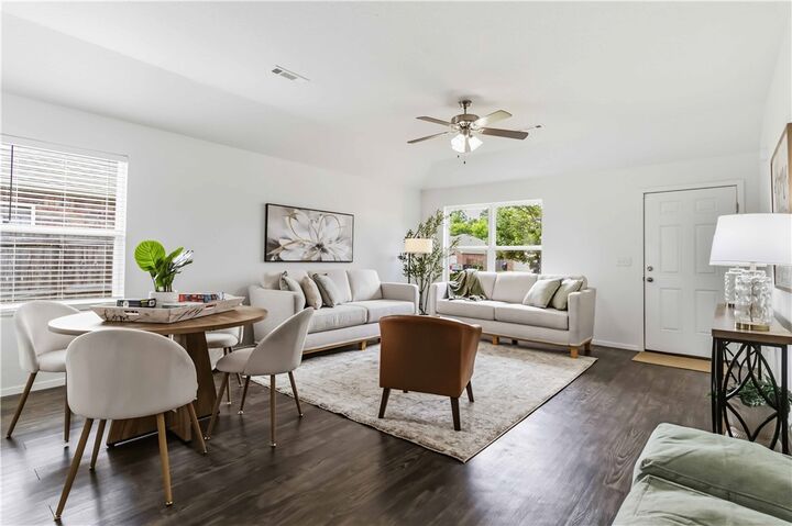 Property Photo:  7850 Bridgegate Avenue  AR 72762 