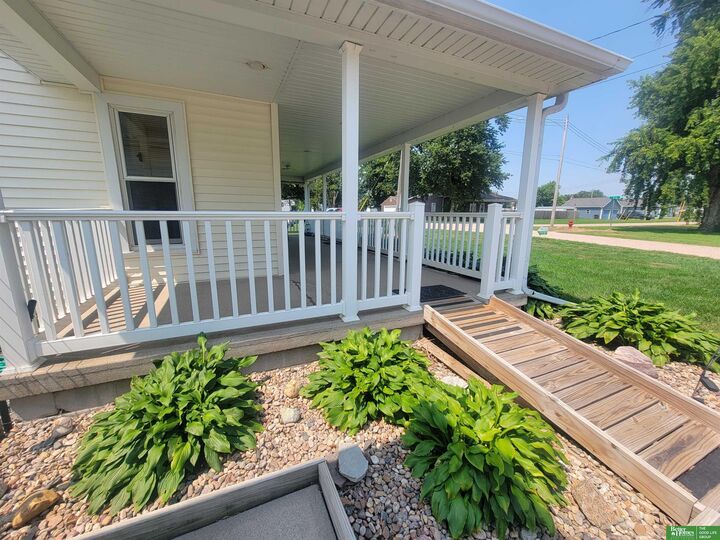 Property Photo: 309 E P NE 68401