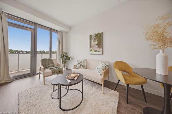 Property Photo:  1055 Weber Street E 304  ON N2A 3Y5 