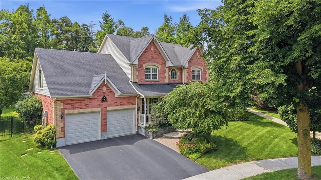 Property Photo:  39 Everwood Run  ON N2P 2B1 