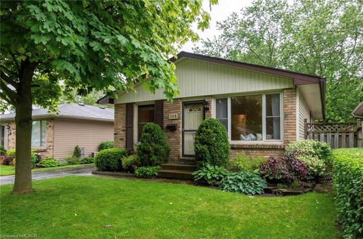 Property Photo: 108 Culver Crescent ON N5V 3G4