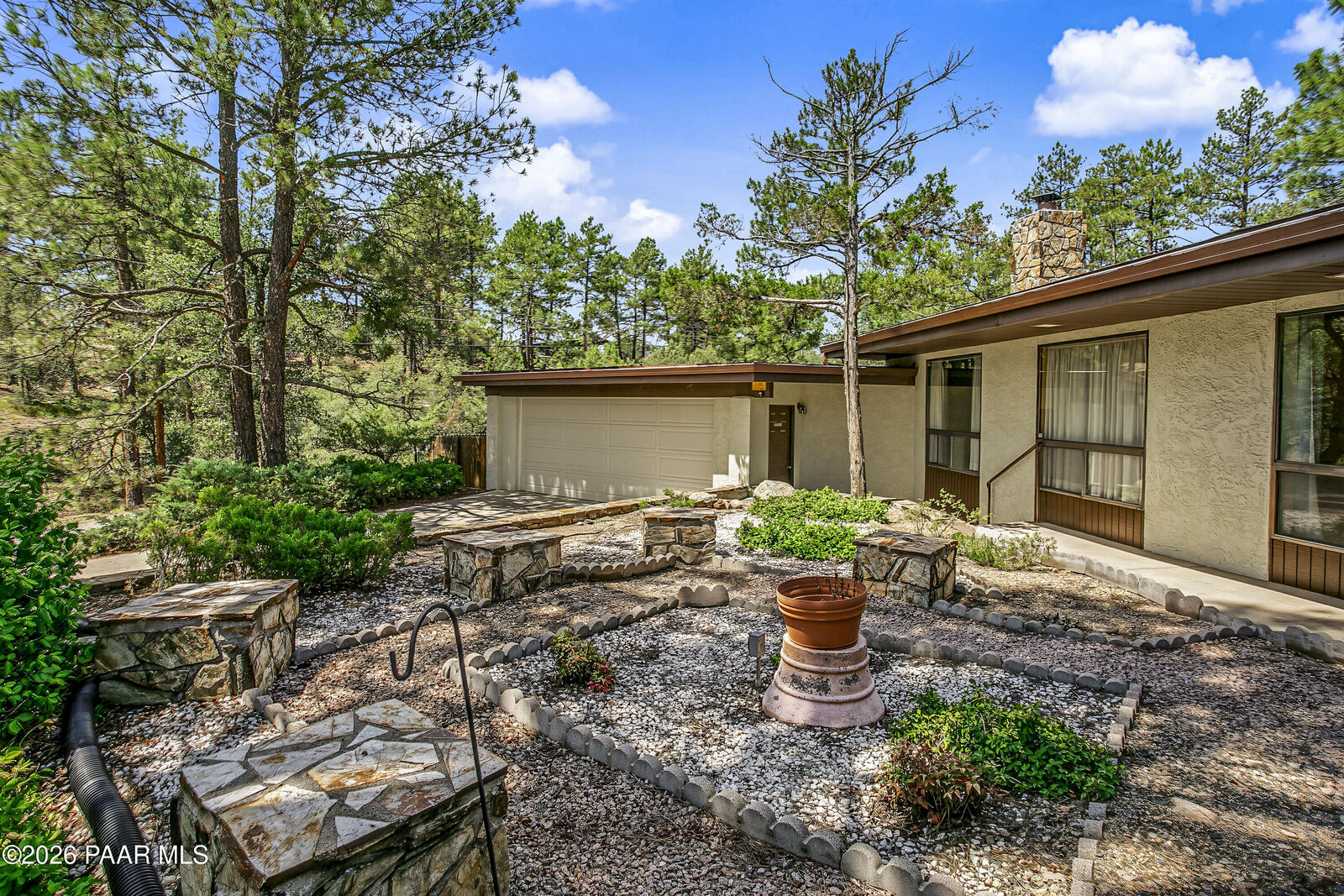 Property Photo:  1020 Evergreen Road  AZ 86303 