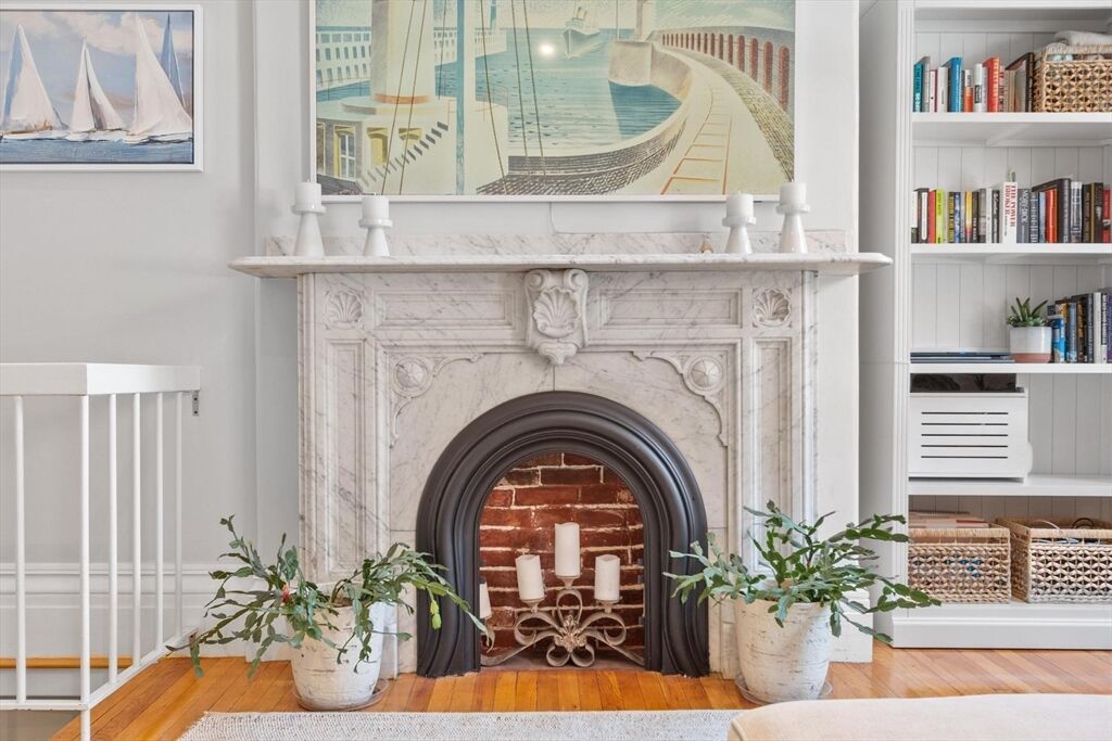 Property Photo:  21 Harvard Street 1  MA 02129 