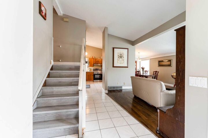Property Photo: 115 Maunsell Close NE AB T2E 7C1