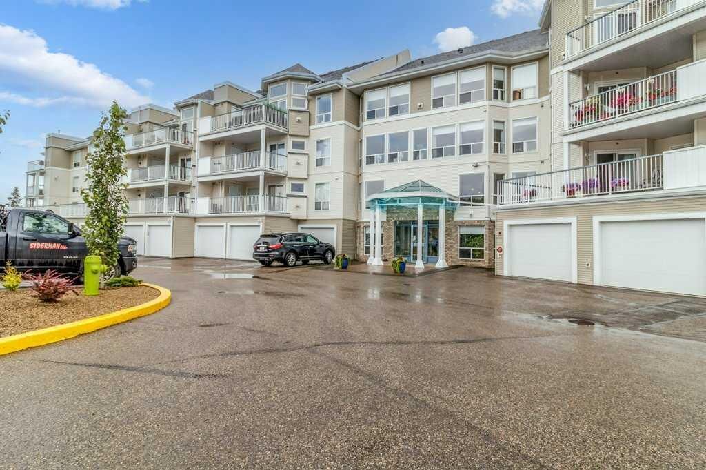 Property Photo:  6118 53 Avenue 211  AB T4N 6P7 