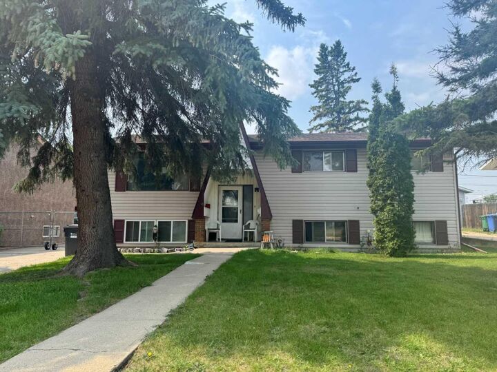 47 Patterson Crescent — photo 1