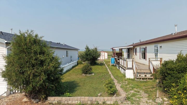 Property Photo: 1905 29 Avenue AB T0L 1R0