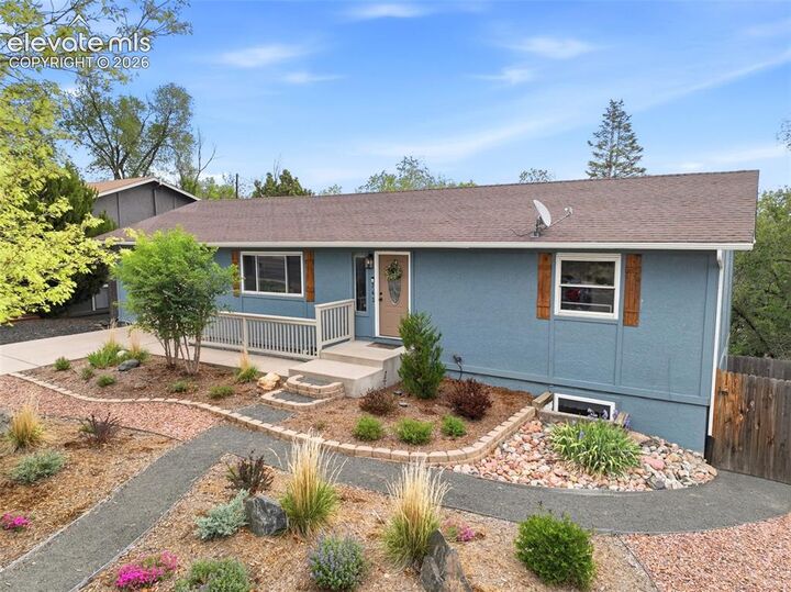 Property Photo:  743 Manitou Boulevard  CO 80904 