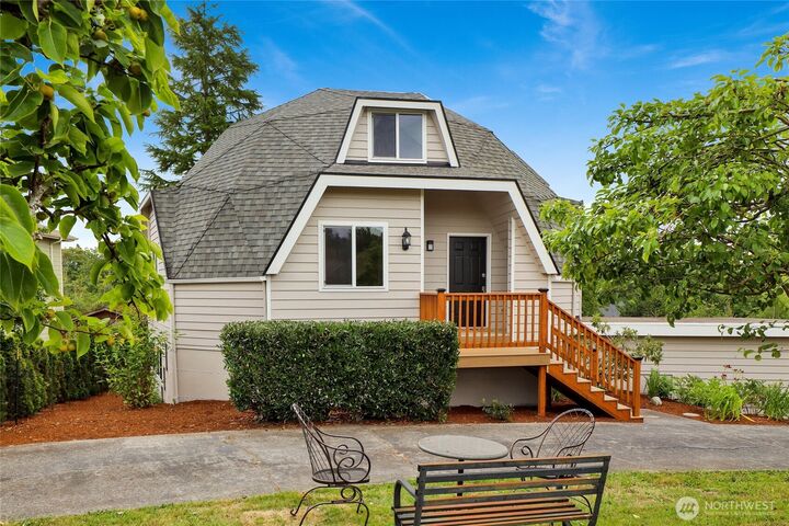 Property Photo:  4246  James Street  WA 98226 