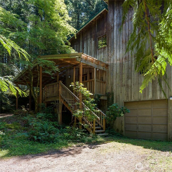 Property Photo:  76  Lookout Loop  WA 98245 