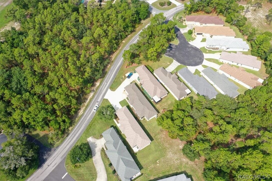 Property Photo:  24 Beech Street  FL 34446 