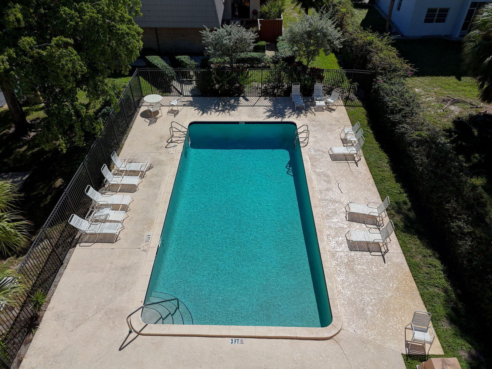 Property Photo:  1700 Embassy Drive 103  FL 33401 