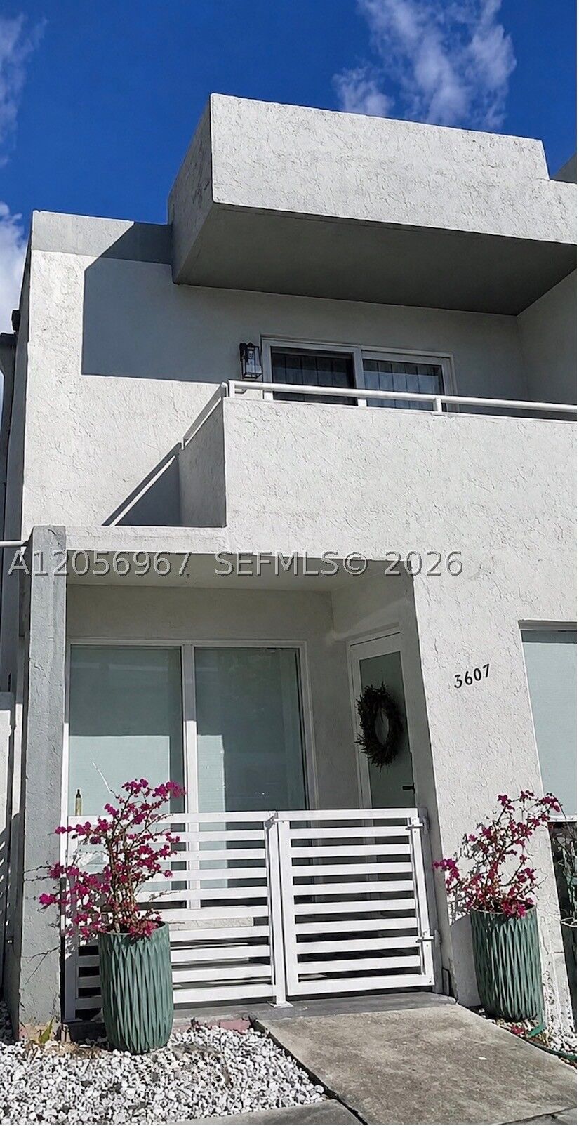 Property Photo:  3607 SW 17th St 3607  FL 33145 